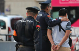 Qué hacer si te detiene la policía en México: Guía práctica