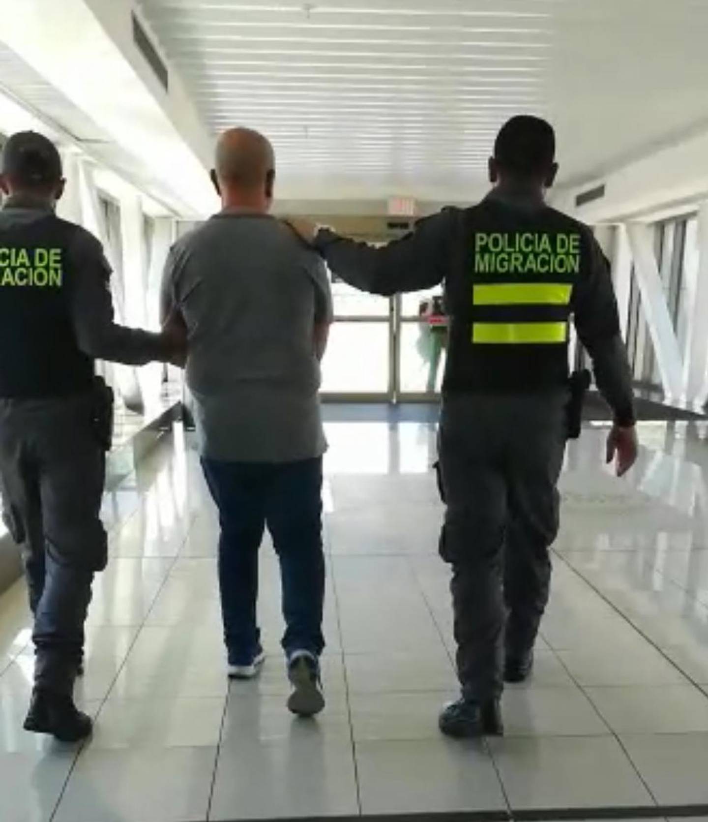 arrests at Mexican airports